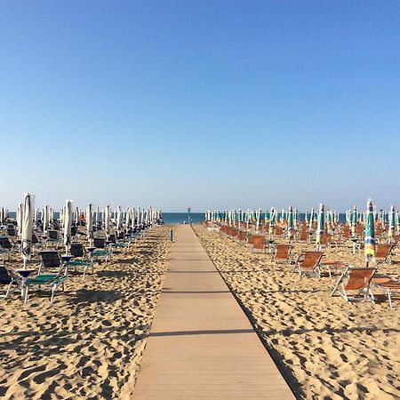 Appartamenti Mirella Bibione Esterno foto